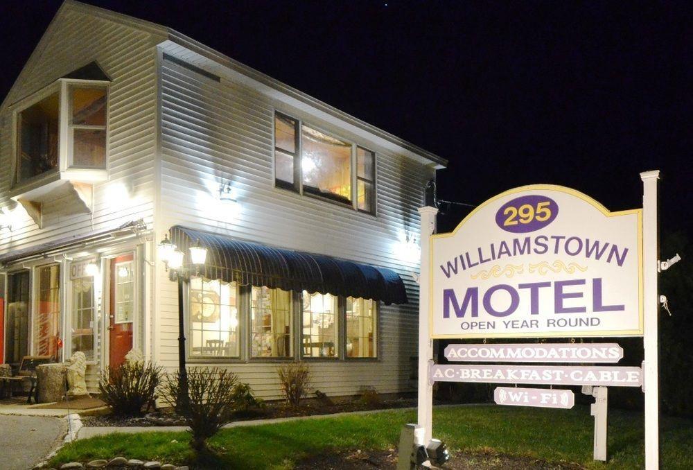 Williamstown Motel Exteriör bild